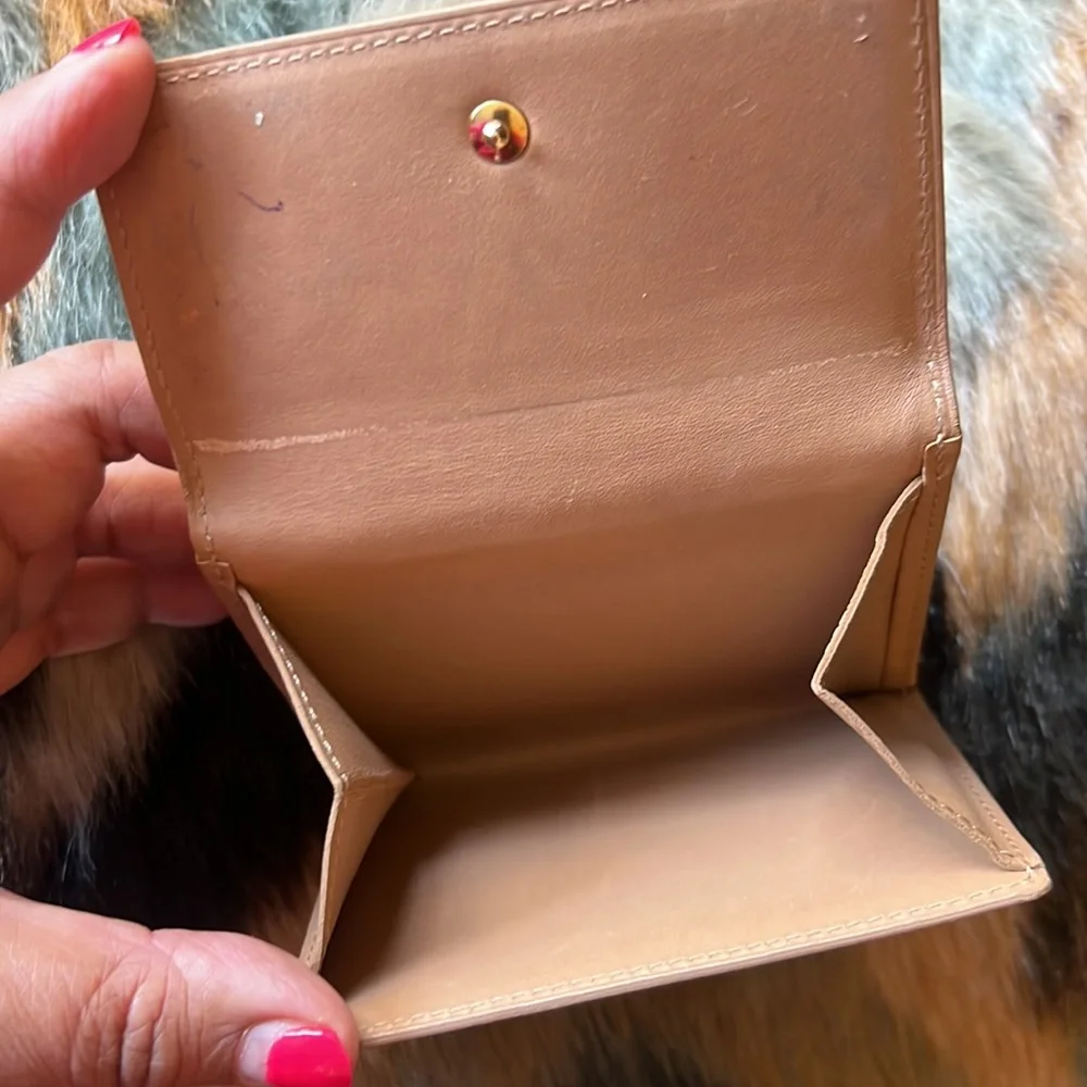 AUTHENTIC Louis Vuitton monogram Vernis champagne trifold elise wallet - Picture 5 of 11